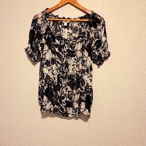 Ann Taylor Loft Blouse. Black and White. Size Small